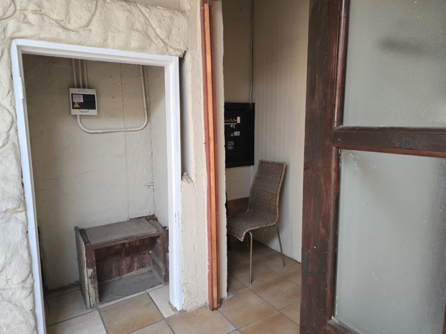 7 Bedroom Property for Sale in Marlands Gauteng