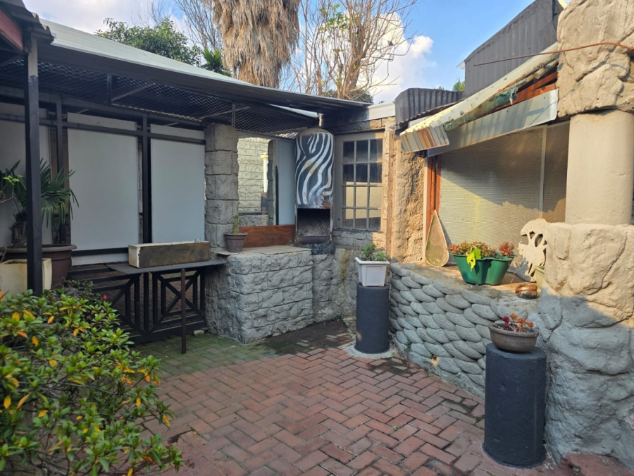 7 Bedroom Property for Sale in Marlands Gauteng