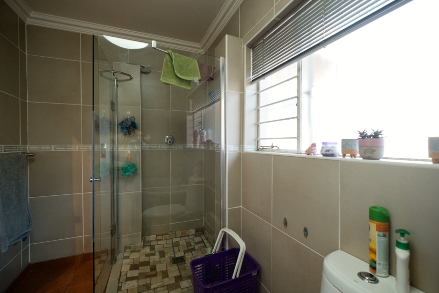 3 Bedroom Property for Sale in Brackenhurst Gauteng