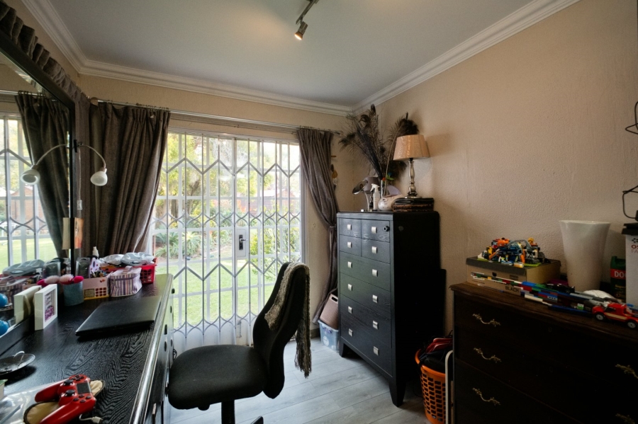 3 Bedroom Property for Sale in Brackenhurst Gauteng