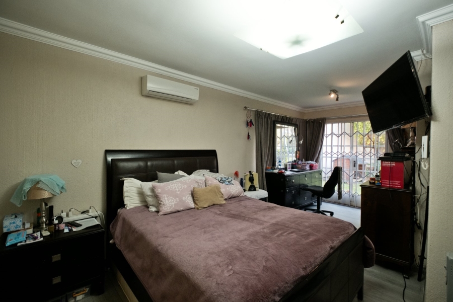 3 Bedroom Property for Sale in Brackenhurst Gauteng