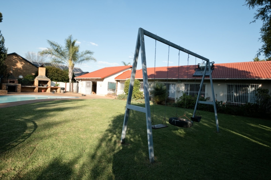 3 Bedroom Property for Sale in Brackenhurst Gauteng