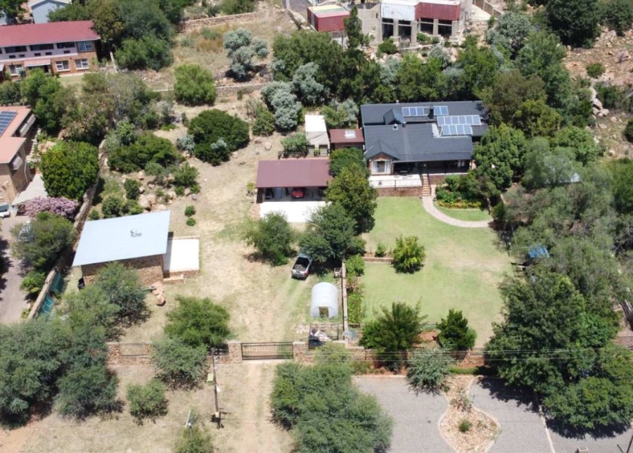 4 Bedroom Property for Sale in Vaaloewer Gauteng