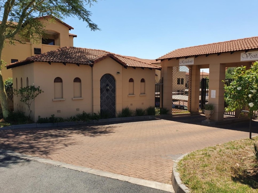 2 Bedroom Property for Sale in Noordwyk Gauteng