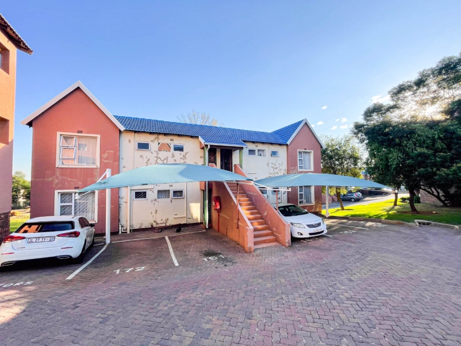 2 Bedroom Property for Sale in Winchester Hills Gauteng