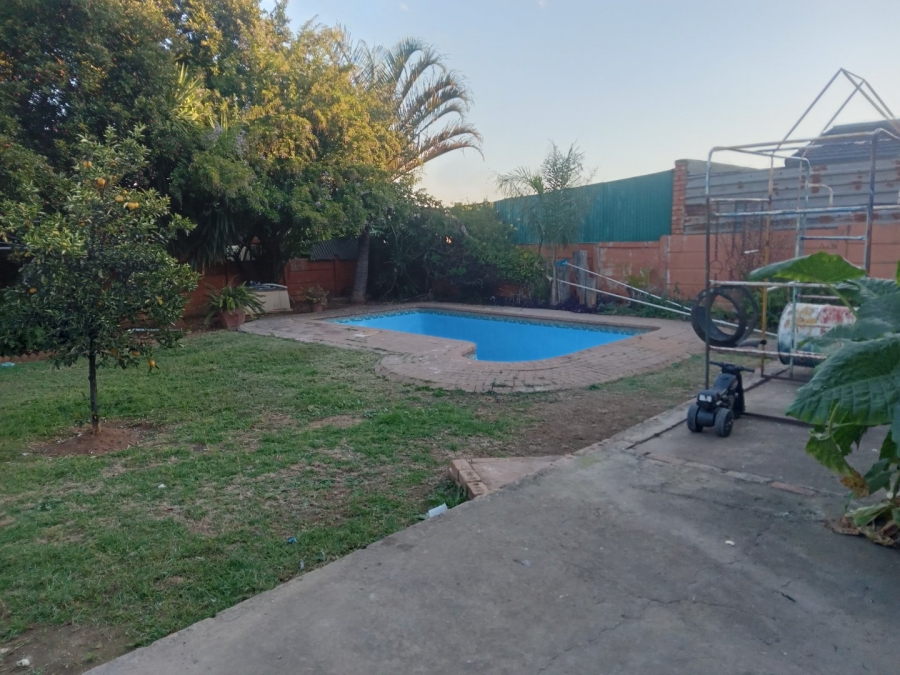 4 Bedroom Property for Sale in Danville Gauteng