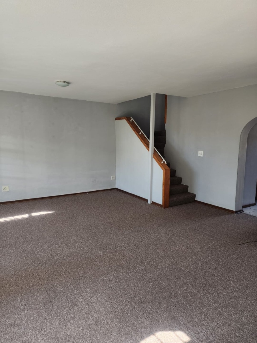 2 Bedroom Property for Sale in Eastleigh Gauteng
