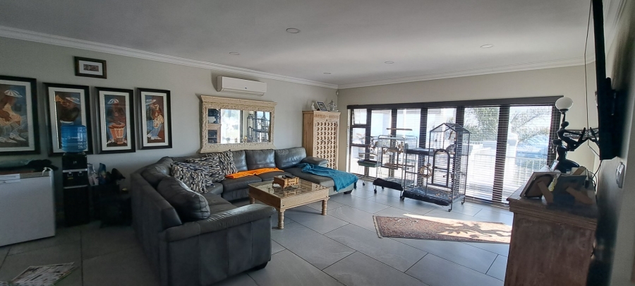 5 Bedroom Property for Sale in Sunnyrock Gauteng