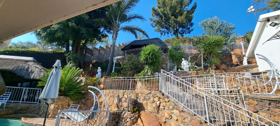 5 Bedroom Property for Sale in Sunnyrock Gauteng