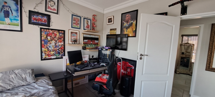 5 Bedroom Property for Sale in Sunnyrock Gauteng