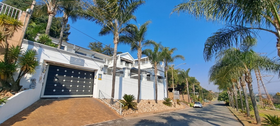 5 Bedroom Property for Sale in Sunnyrock Gauteng