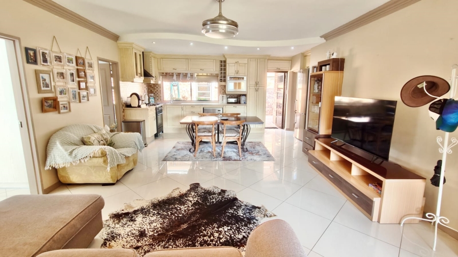 4 Bedroom Property for Sale in Vaal Marina Gauteng