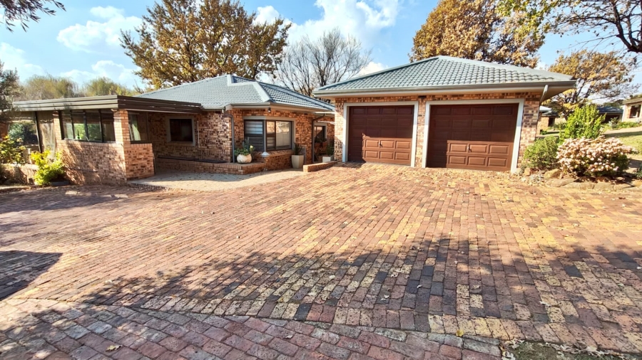 4 Bedroom Property for Sale in Vaal Marina Gauteng