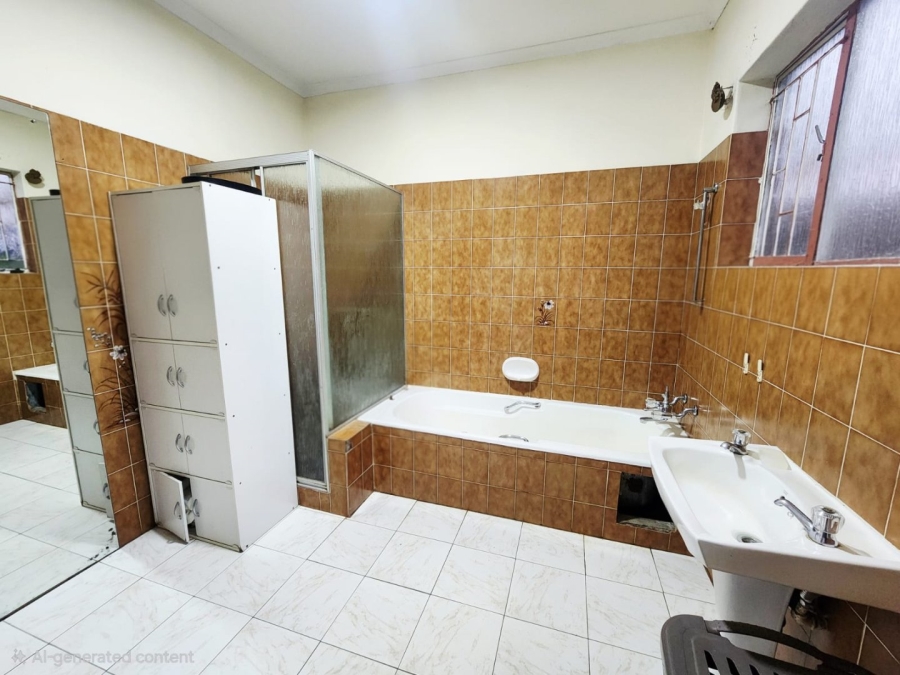 3 Bedroom Property for Sale in Rooihuiskraal Gauteng