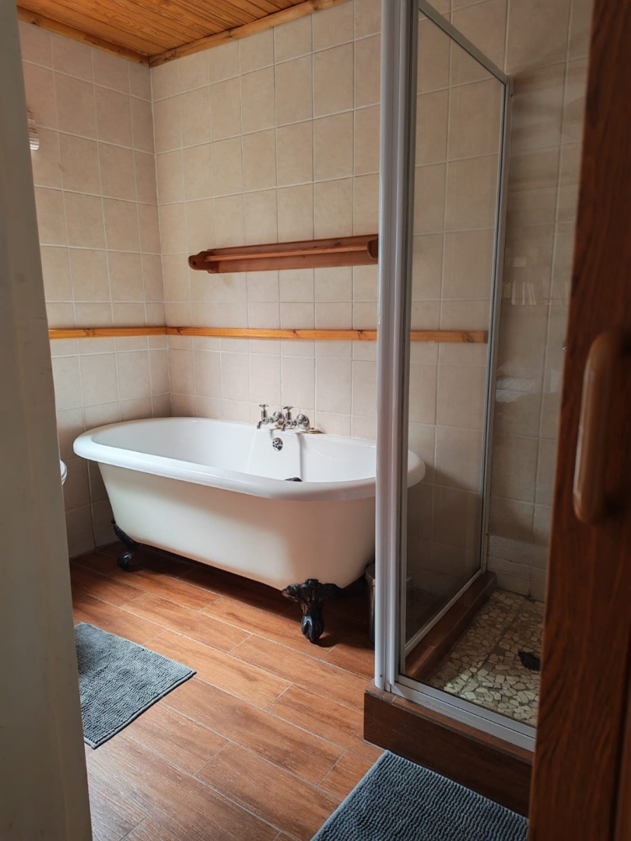 4 Bedroom Property for Sale in Vaaloewer Gauteng