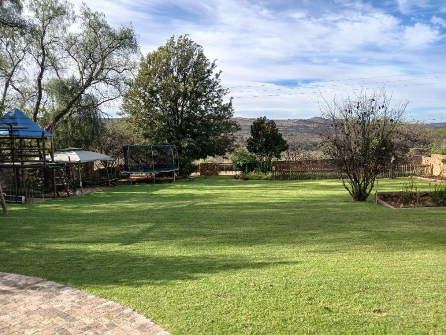 4 Bedroom Property for Sale in Vaaloewer Gauteng