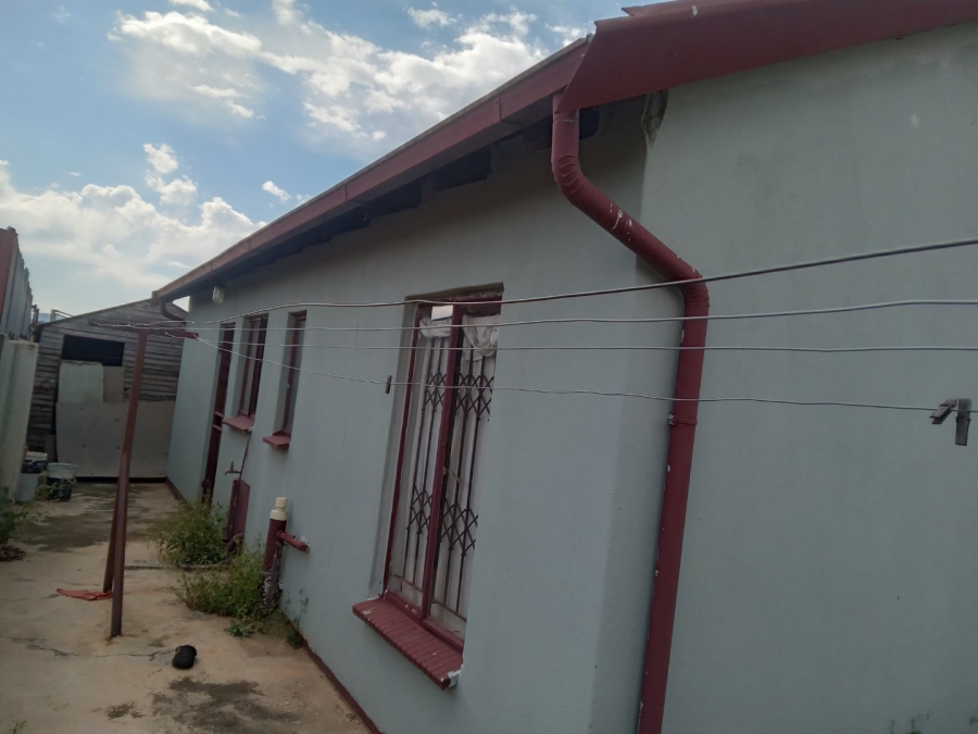 3 Bedroom Property for Sale in Lotus Gardens Gauteng