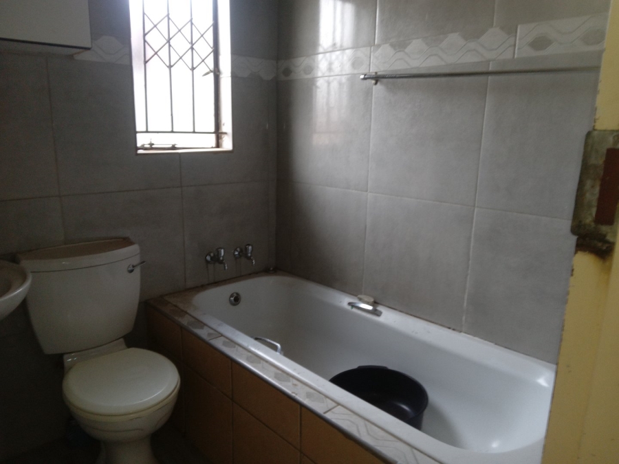 3 Bedroom Property for Sale in Lotus Gardens Gauteng