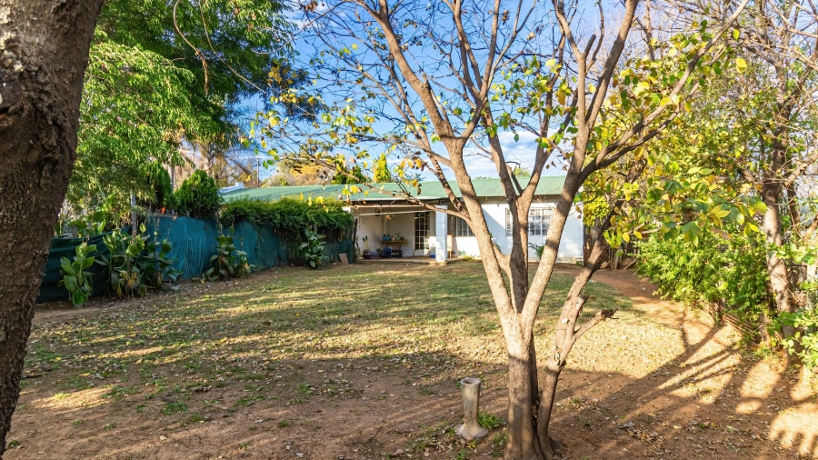 Commercial Property for Sale in Chartwell Gauteng