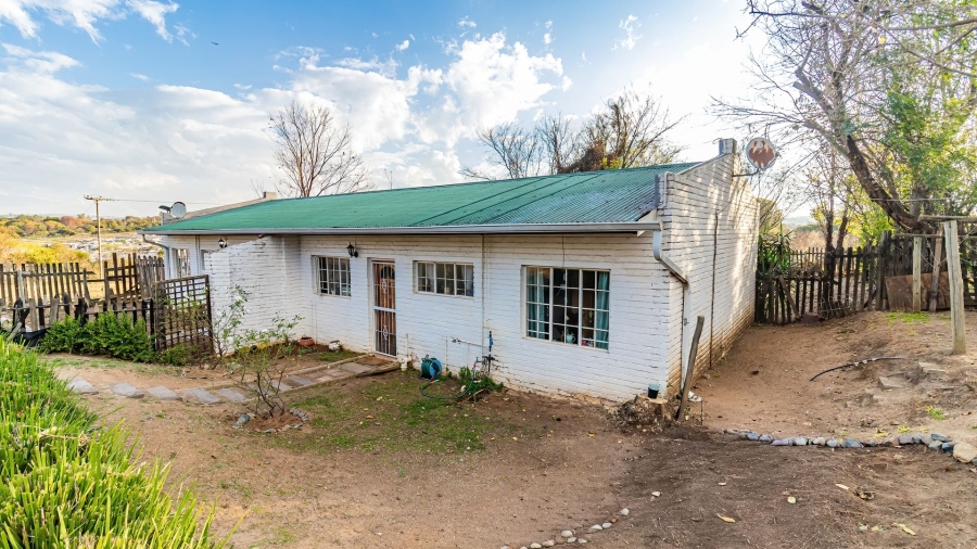 Commercial Property for Sale in Chartwell Gauteng