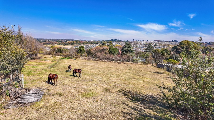 Commercial Property for Sale in Chartwell Gauteng