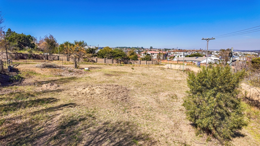 Commercial Property for Sale in Chartwell Gauteng