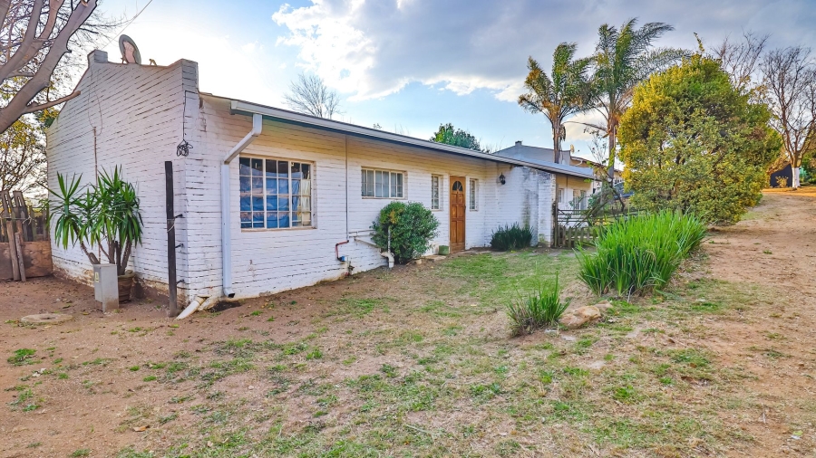 Commercial Property for Sale in Chartwell Gauteng