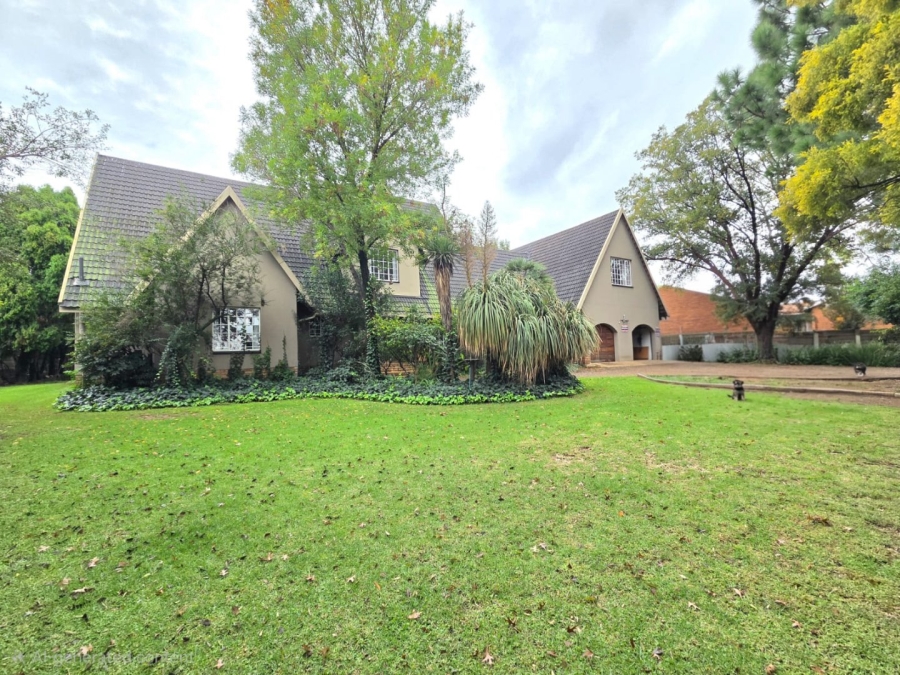 5 Bedroom Property for Sale in Vanderbijlpark SE 3 Gauteng