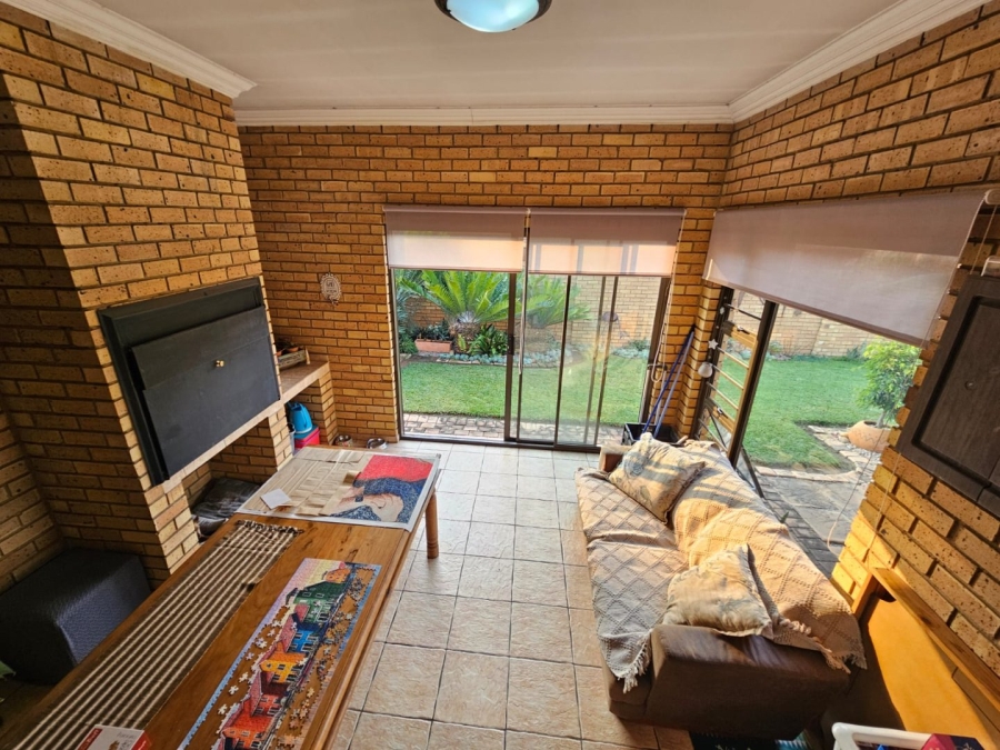 3 Bedroom Property for Sale in The Reeds Gauteng