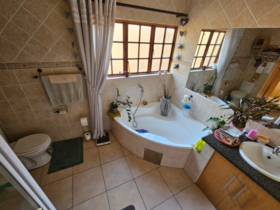 3 Bedroom Property for Sale in The Reeds Gauteng