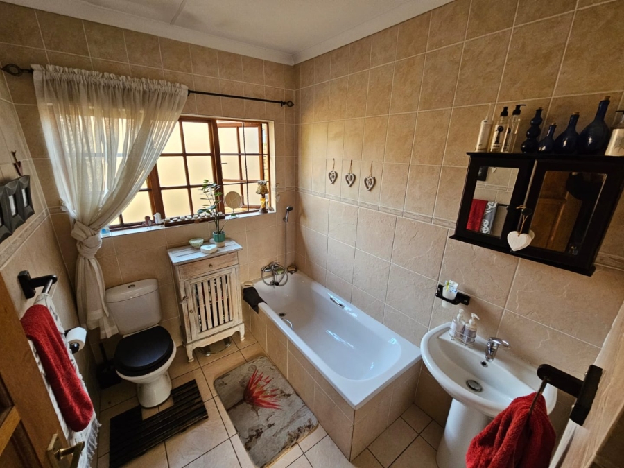 3 Bedroom Property for Sale in The Reeds Gauteng