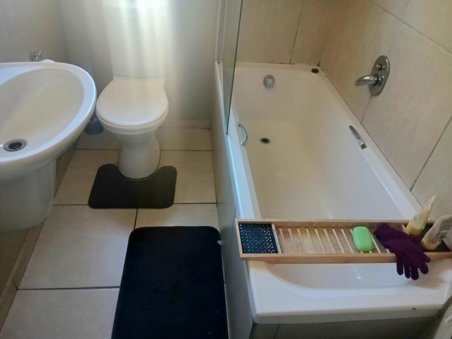 To Let 2 Bedroom Property for Rent in The Stewards Gauteng