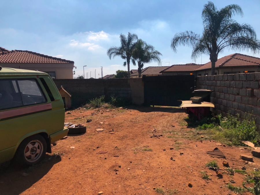 2 Bedroom Property for Sale in Dawn Park Gauteng