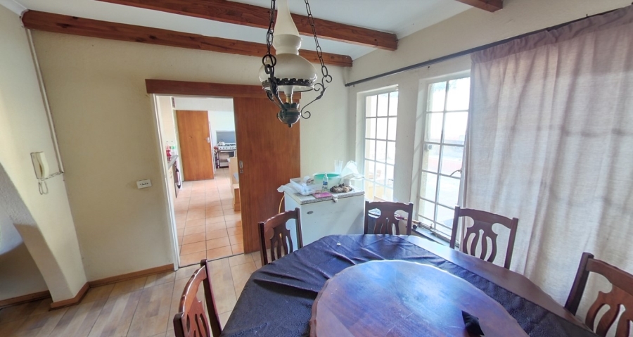 5 Bedroom Property for Sale in Murrayfield Gauteng