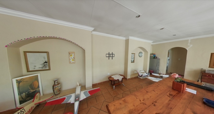 5 Bedroom Property for Sale in Murrayfield Gauteng