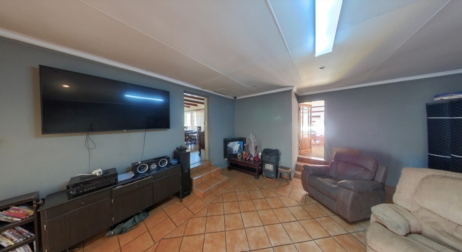 5 Bedroom Property for Sale in Murrayfield Gauteng