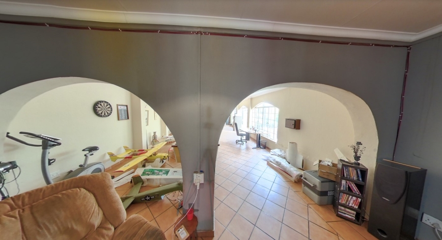 5 Bedroom Property for Sale in Murrayfield Gauteng