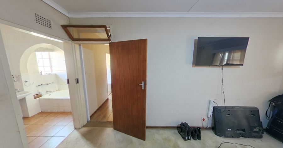 5 Bedroom Property for Sale in Murrayfield Gauteng