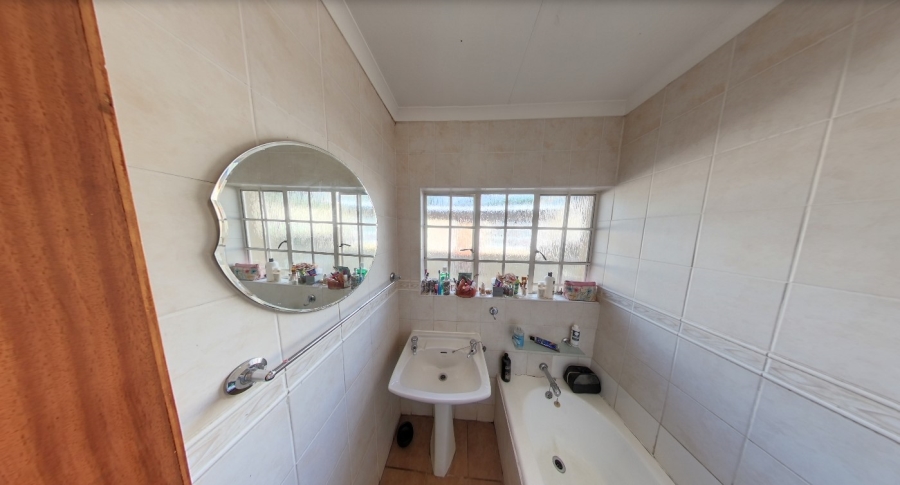 5 Bedroom Property for Sale in Murrayfield Gauteng