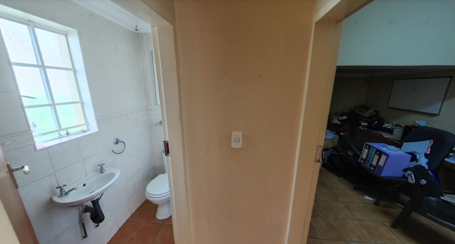 5 Bedroom Property for Sale in Murrayfield Gauteng