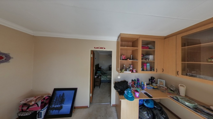 5 Bedroom Property for Sale in Murrayfield Gauteng