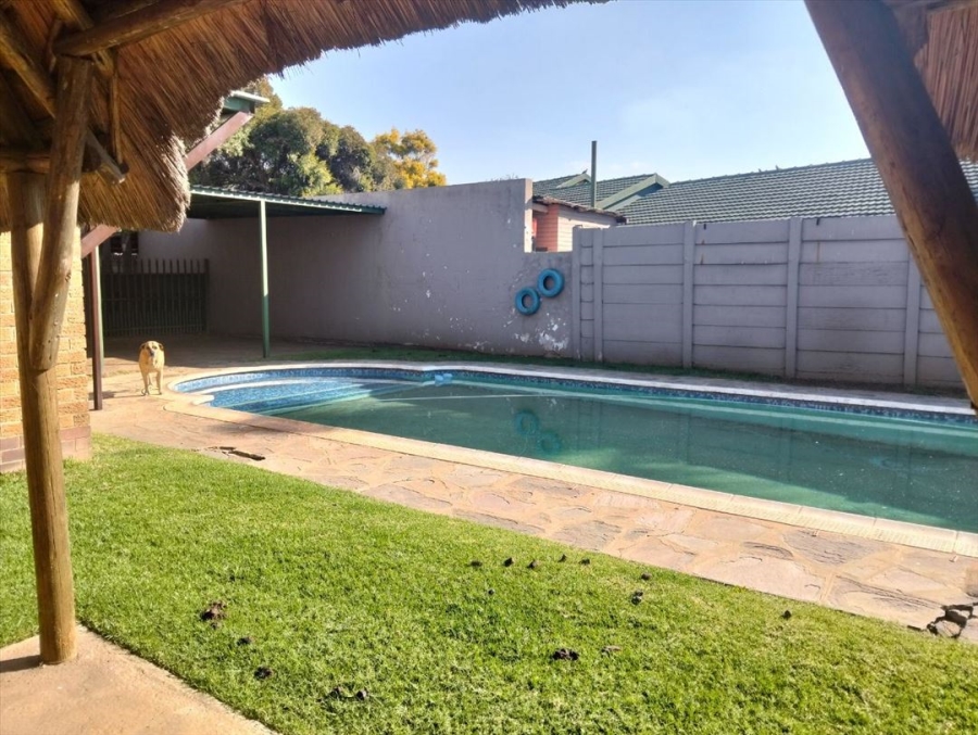 3 Bedroom Property for Sale in Brenthurst Gauteng