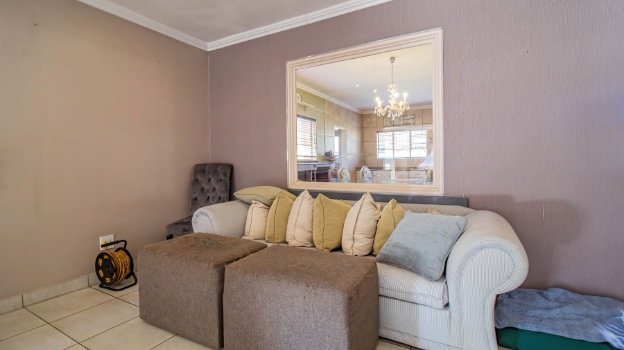 3 Bedroom Property for Sale in Glenanda Gauteng