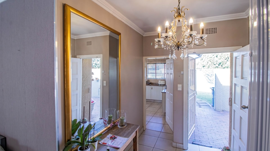 3 Bedroom Property for Sale in Glenanda Gauteng