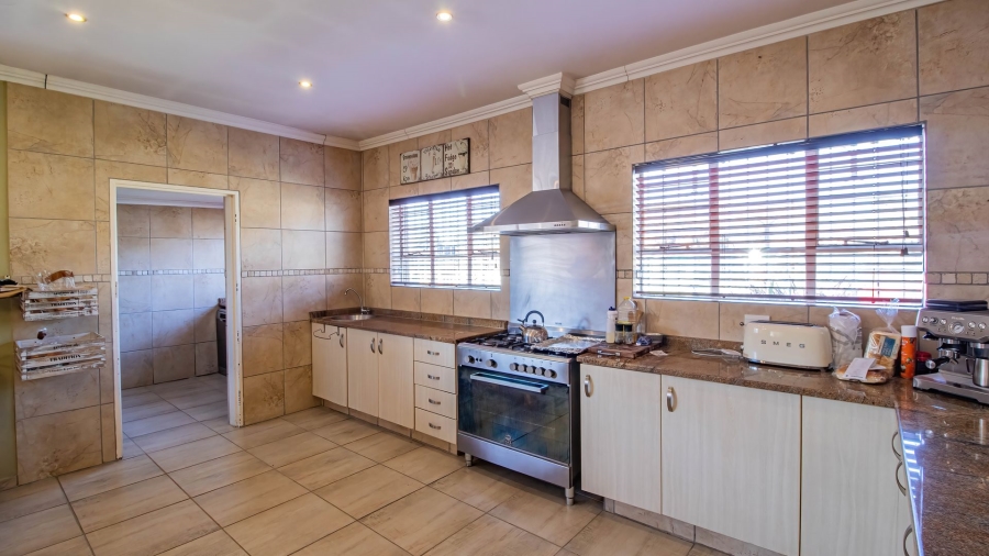 3 Bedroom Property for Sale in Glenanda Gauteng