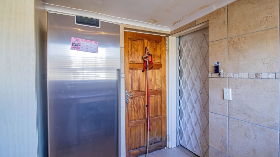 3 Bedroom Property for Sale in Glenanda Gauteng