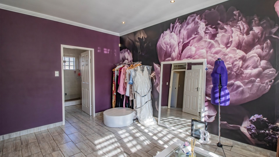3 Bedroom Property for Sale in Glenanda Gauteng