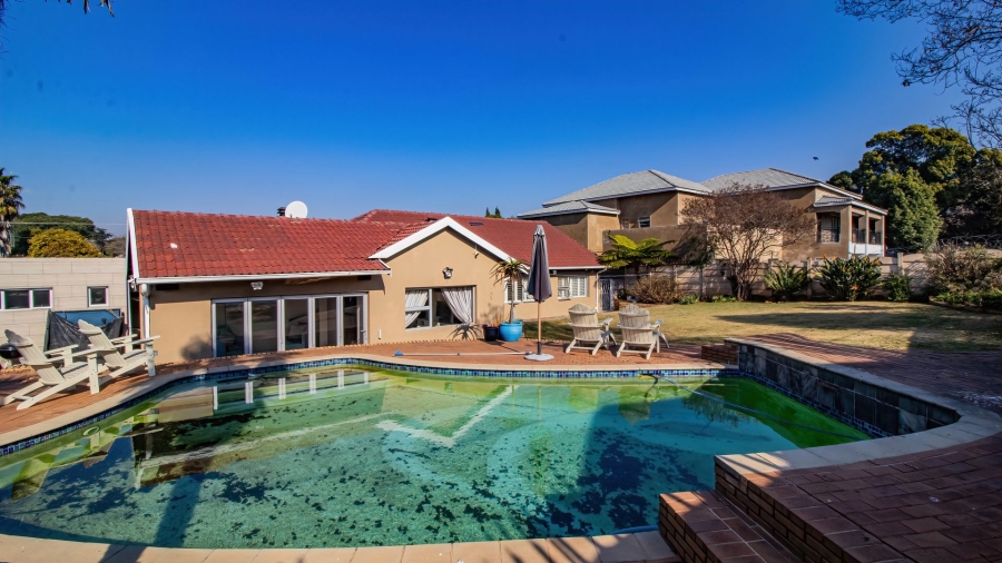 3 Bedroom Property for Sale in Glenanda Gauteng