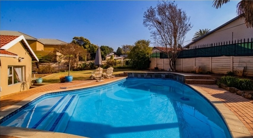 3 Bedroom Property for Sale in Glenanda Gauteng