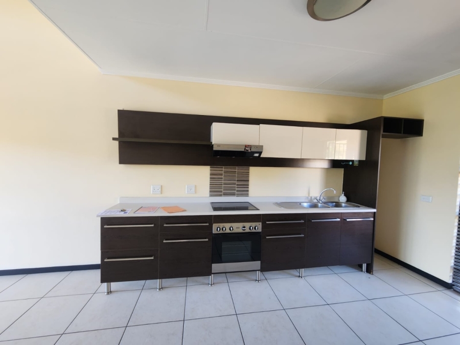 2 Bedroom Property for Sale in Glenvista Gauteng
